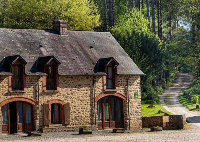 Organisez vos événements dans ce domaine au cœur de la forêt en Mayenne