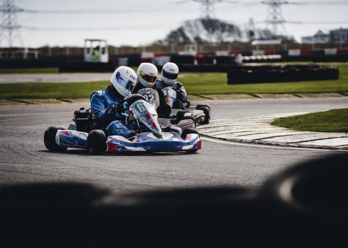 Organisez un team building karting à Nantes avec votre entreprise 