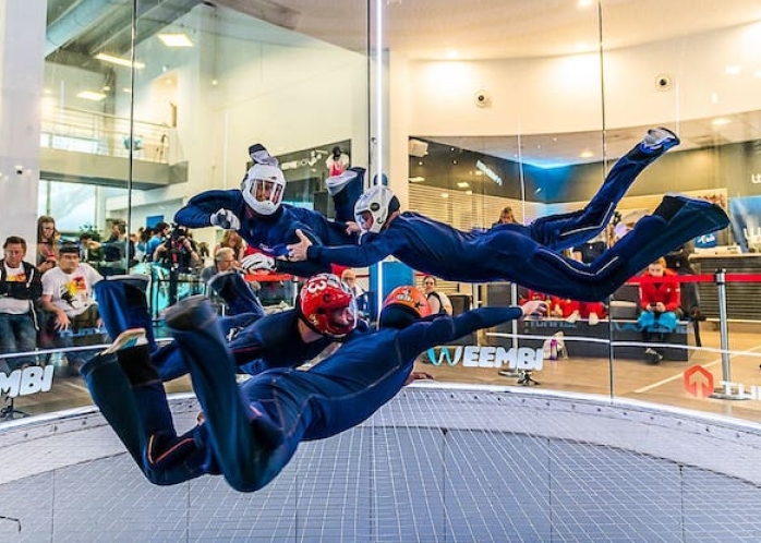 Découvrez le team-building simulateur de chute libre à Lille 