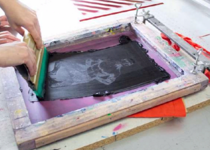 Personnalisez vos textiles grâce à la sérigraphie